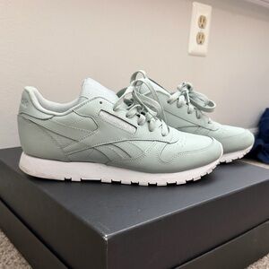 SPRING Reebok Women's (eucalyptus) Sneakers- pastel green